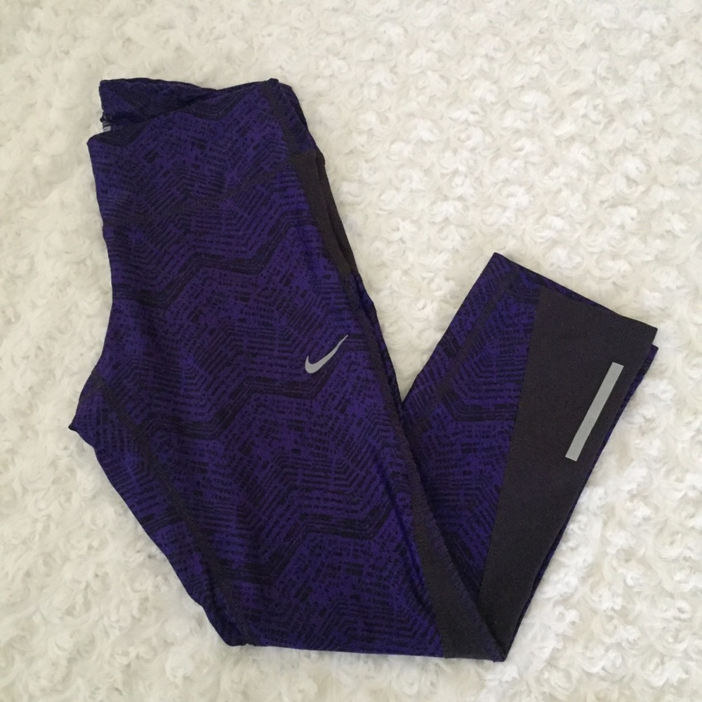 Nike cropped leggings size xs